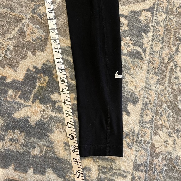 Nike Pro Black Workout Leggings - Picture 4 of 4